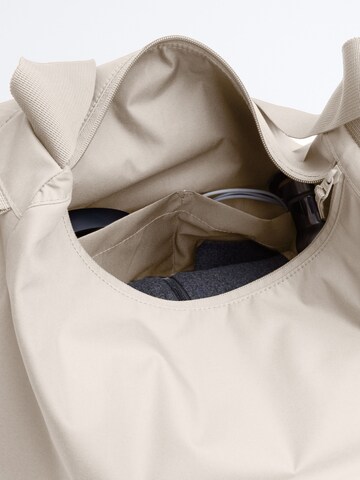 Got Bag Shoulder Bag in Beige