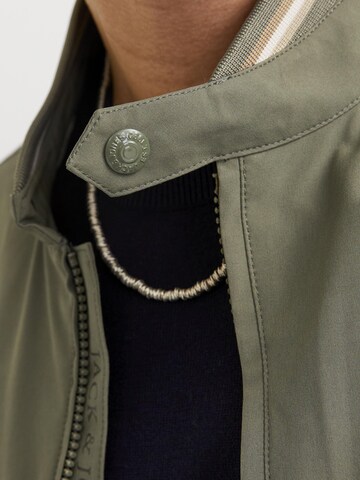 JACK & JONES Tussenjas 'JPRBLUBrad' in Groen