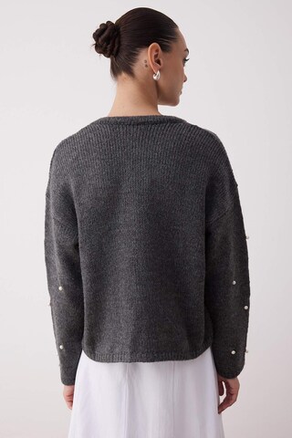 Trendyol Gebreid vest in Grijs