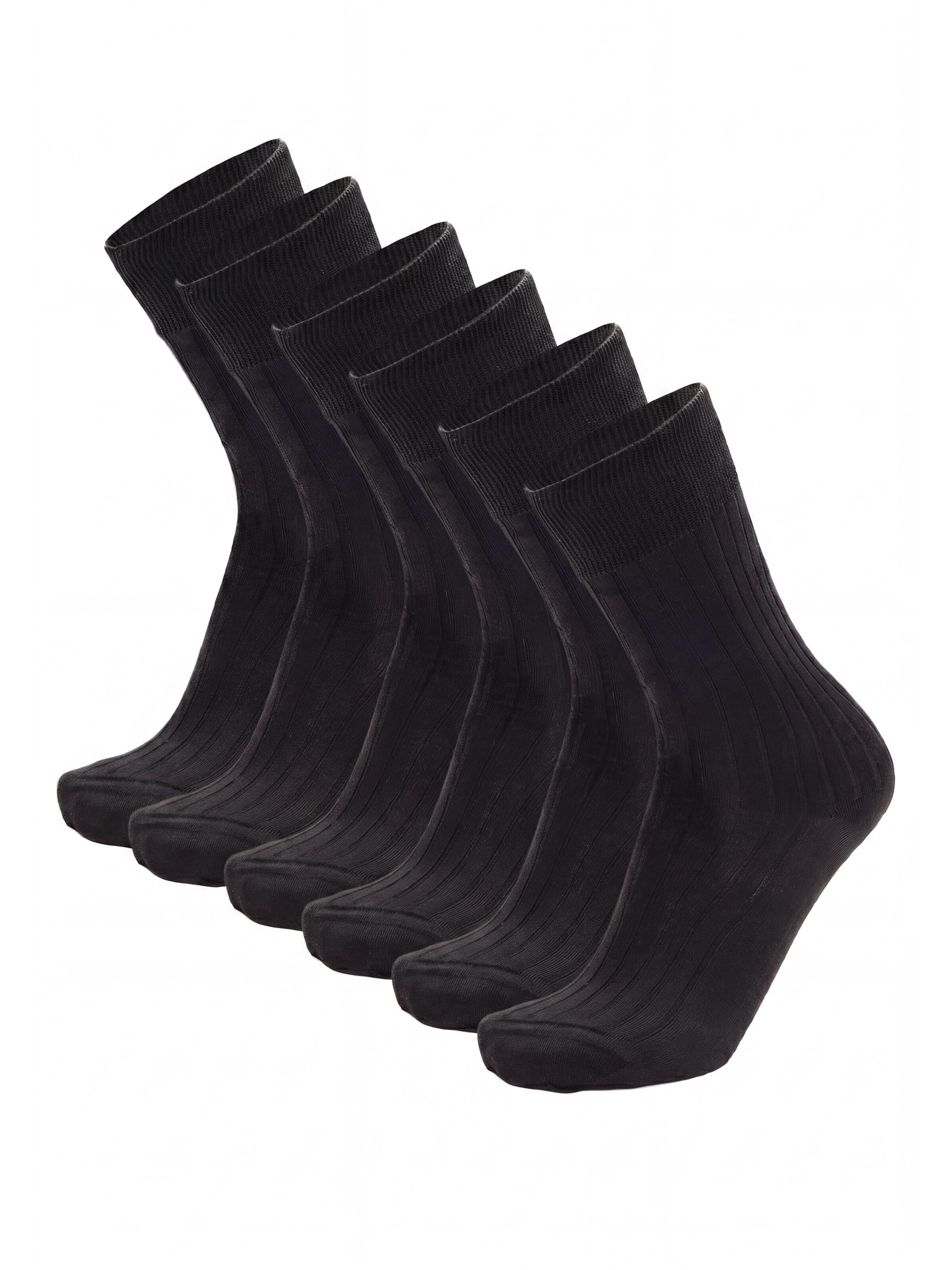 Ciocca Socks in Black: front
