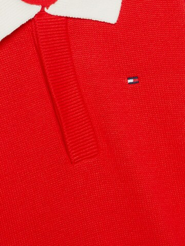 TOMMY HILFIGER Sweater in Red