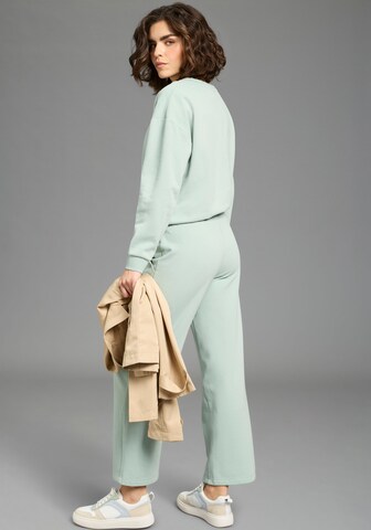 FLASHLIGHTS Sweatshirt in Grün