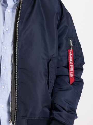 ALPHA INDUSTRIES Kurtka przejściowa 'MA-1 CS' w kolorze niebieski