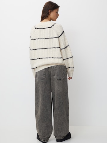 Pull&Bear Pullover in Beige