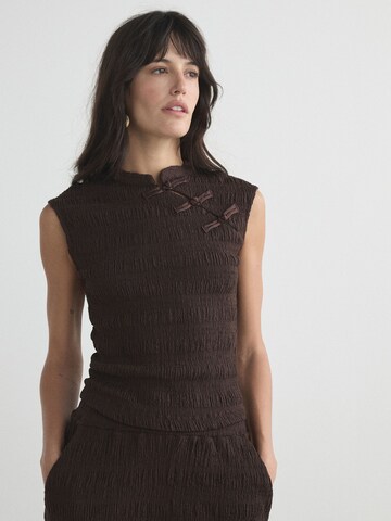 Next Bluse i brun: forside