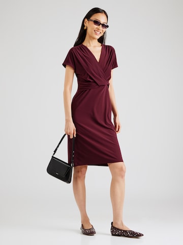 Rochie de cocktail de la Cartoon pe roșu