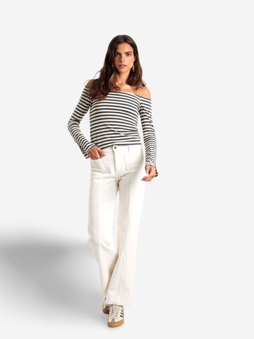 THE-ARE - Camisa em branco