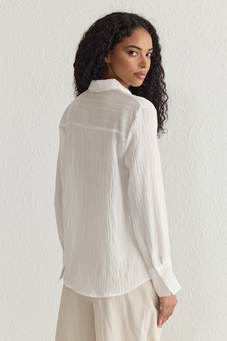 Chemisier Trendyol en blanc