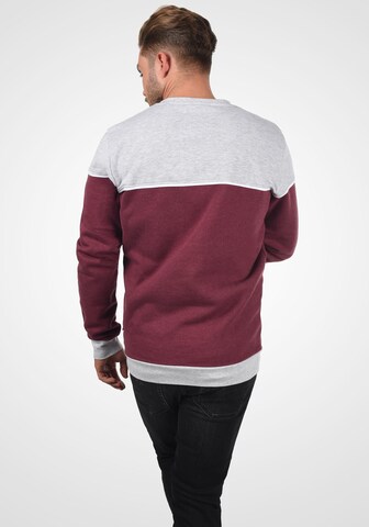 !Solid Sweatshirt 'Dewar' in Grau