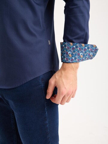 Slim fit Camicia 'Roma Iconic Satin Man Shirt Grey' di 7Camicie in blu