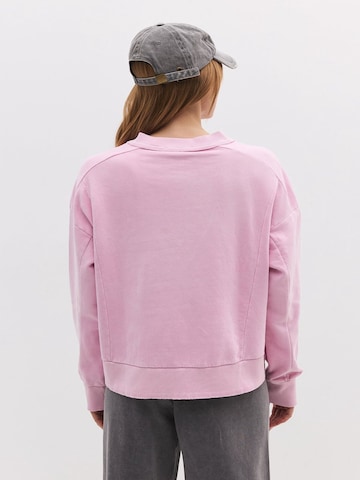 No Matter What Sweatshirt in Pink