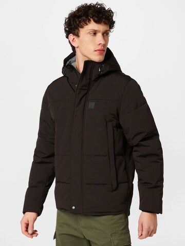 Vintage Industries Winter Jacket 'Glenn' in Black: front