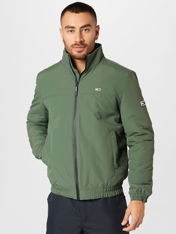 Veste mi-saison 'Essential' Tommy Jeans en vert : devant