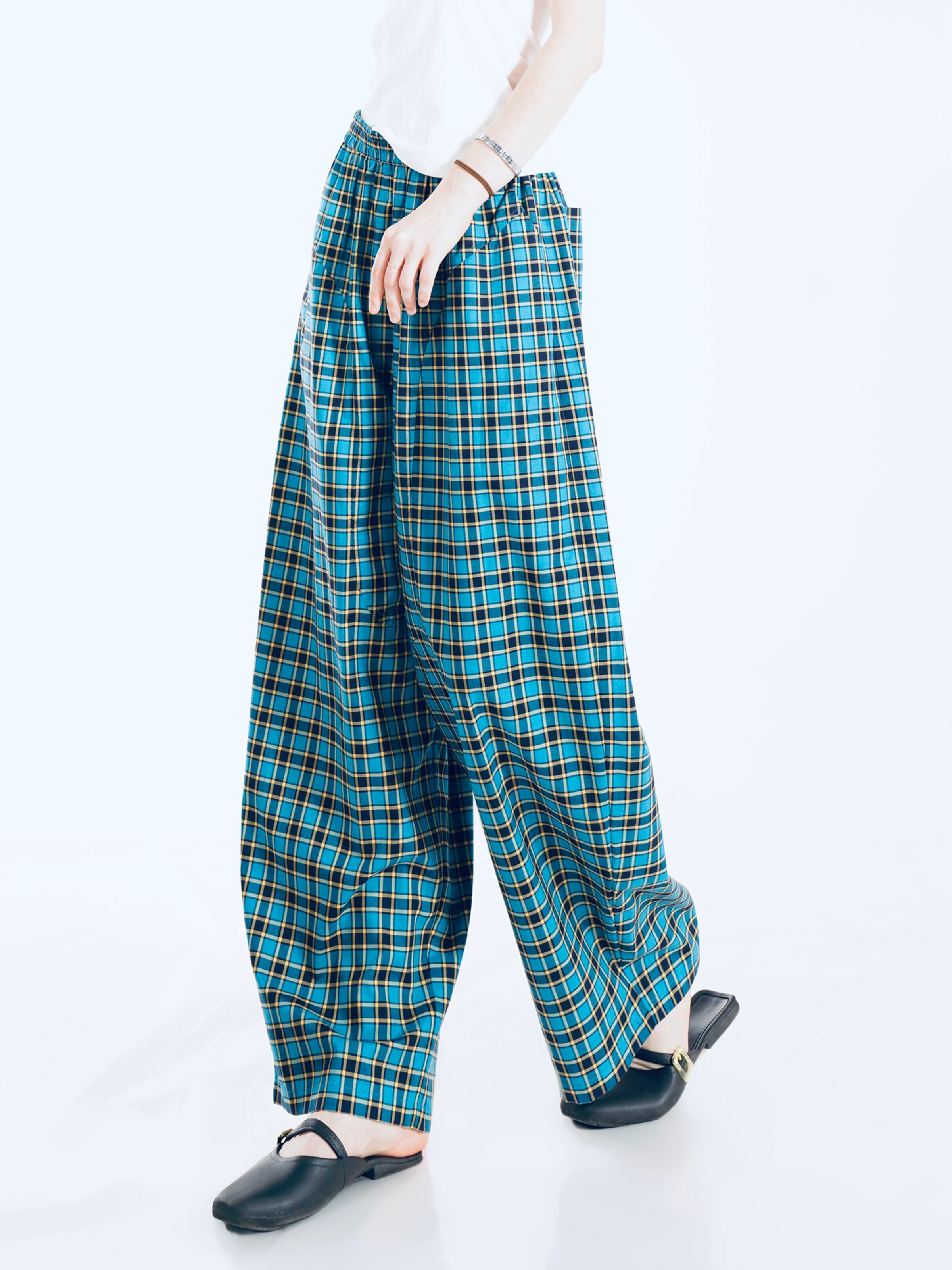 Regular Pantalon 'YOLIGEX Lockere Karohose mit Gummibund' yoligex en bleu