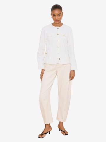 Lipsy Преходно яке в бяло: отпред