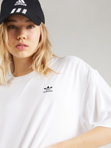 ADIDAS ORIGINALS - Camiseta talla grande 'Trefoil' en blanco