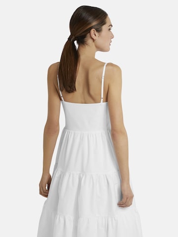 Nicowa Dress in White