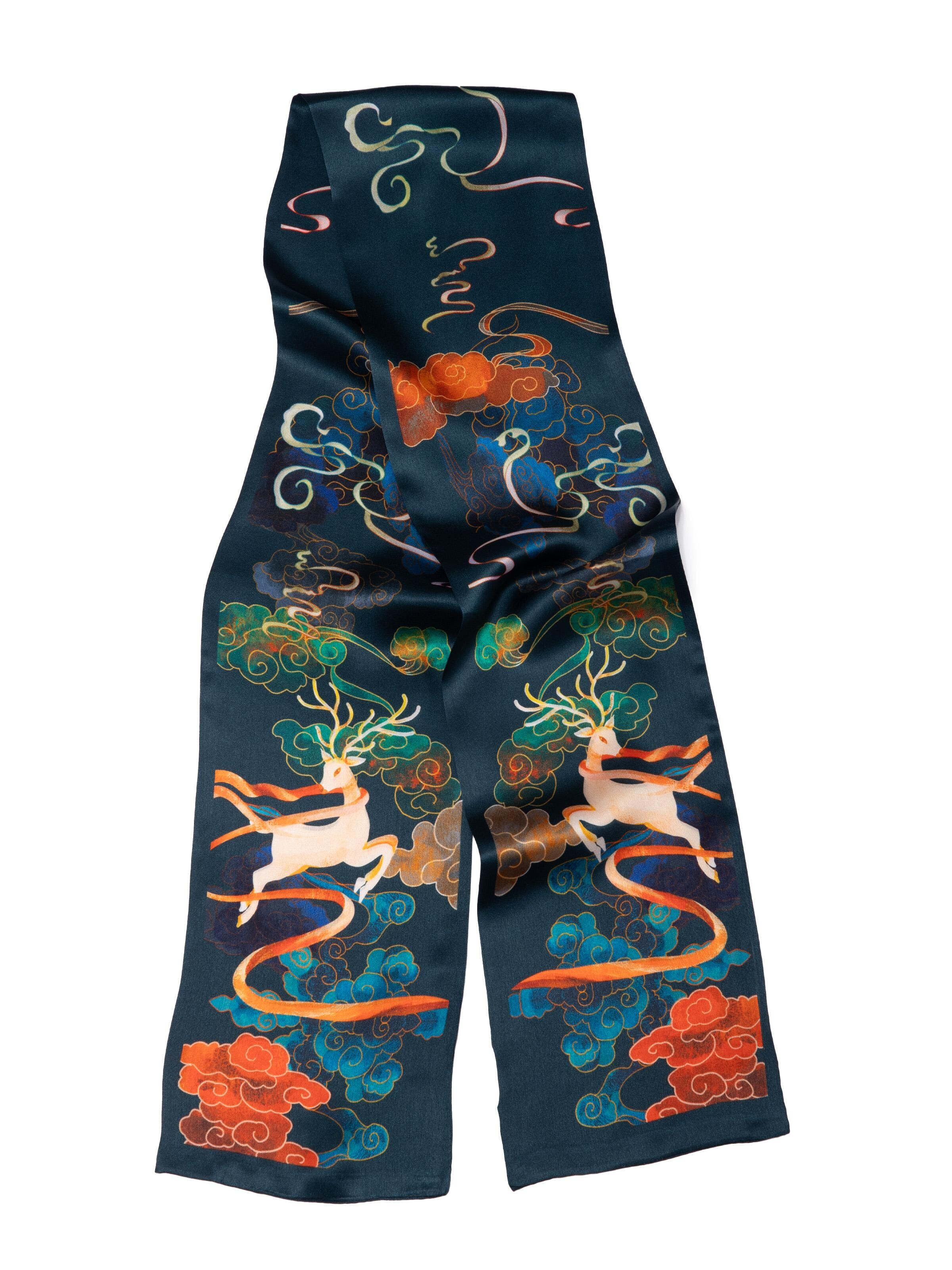 MayTree Scarf in Blue: front