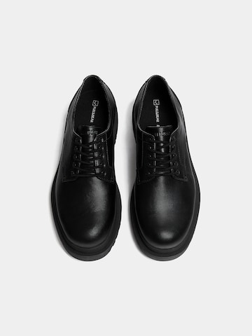 Pull&Bear Schnürschuh in Schwarz