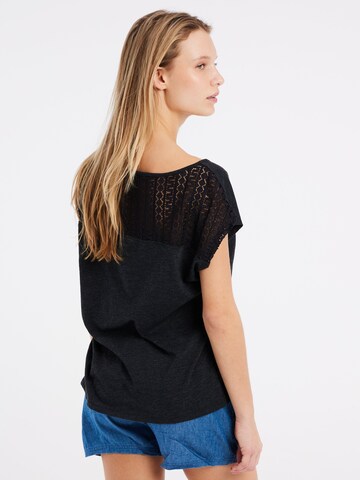 PROTEST Shirt 'PRTNICE' in Schwarz