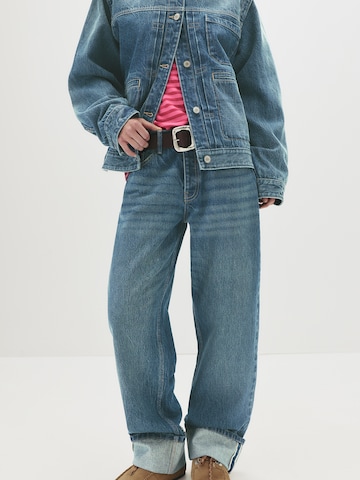Pull&Bear Loose fit Jeans in Blue: front