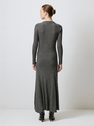 Touche Prive Dress in Grey