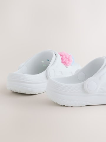 Next Sandały w kolorze biały