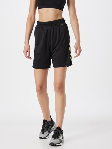 Hummel Regular Workout Pants in Black: front