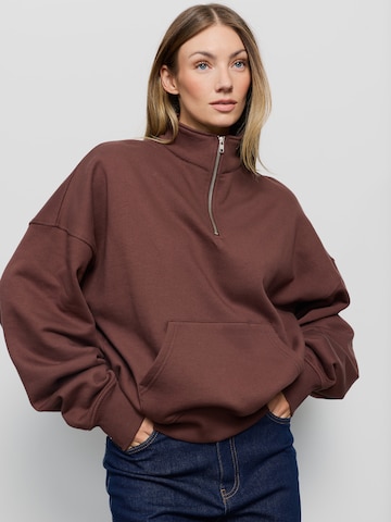RÆRE by Lorena Rae Sweatshirt 'Malena' in Brown: front