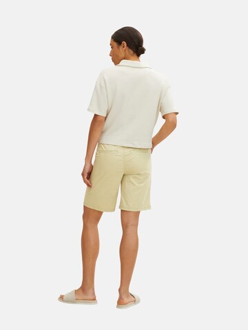 TOM TAILOR Regular Shorts in Grün