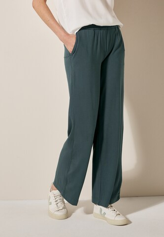 CECIL Loose fit Pants in Green: front