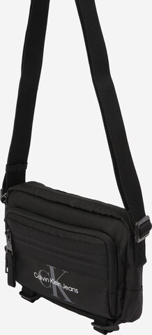 Sac à bandoulière 'ESSENTIALS' Calvin Klein Jeans en noir