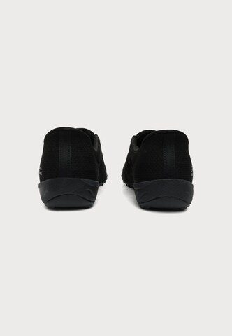 SKECHERS Ниски маратонки 'BREATHE-EASY - ETER-KNITY' в черно
