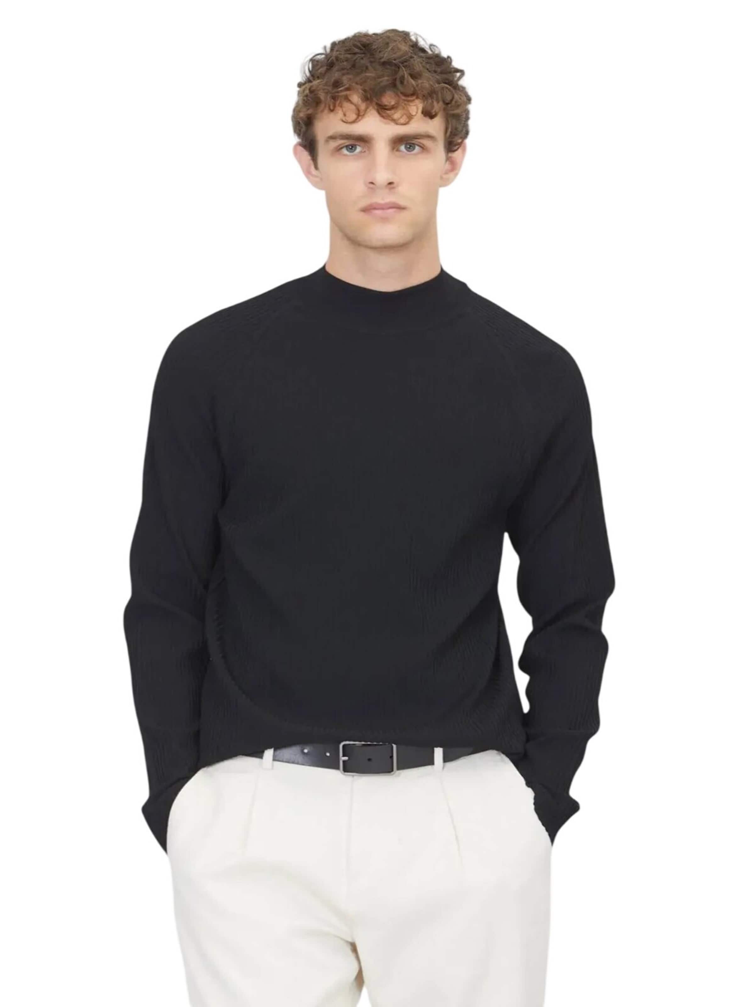 Ramsey Knit Cardigan in Black: front