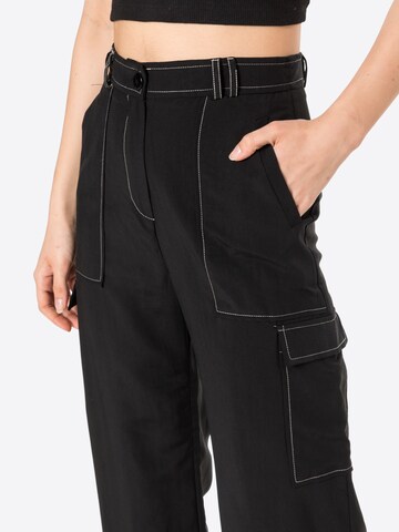 Trendyol Loose fit Cargo trousers in Black