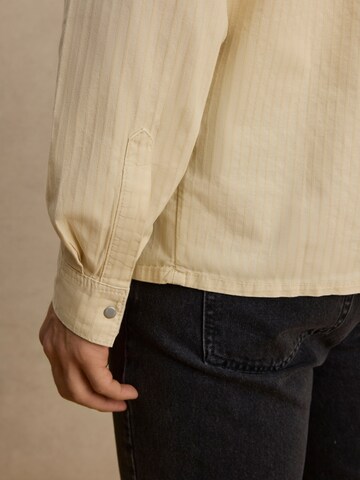 DAN FOX APPAREL Regular fit Риза 'Markus' в бежово