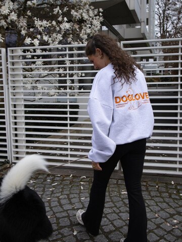 BAYSIDE BOUND Oversized trui 'THE DOGLOVER UNISEX OVERSIZE SWEATER' in Grijs