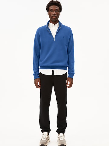 ARMEDANGELS Sweatshirt in Blue