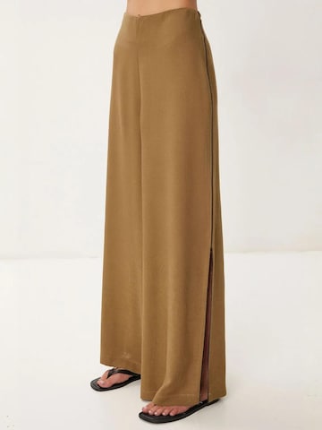 Pantalons de tailleur Happiness İstanbul en vert