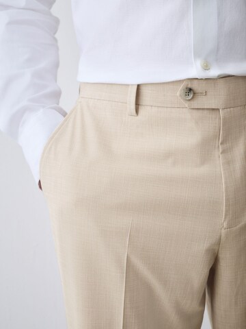 Next Slimfit Hose in Grau