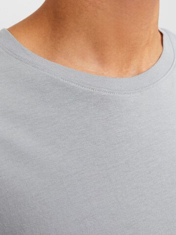 Coupe slim T-Shirt JACK & JONES en gris