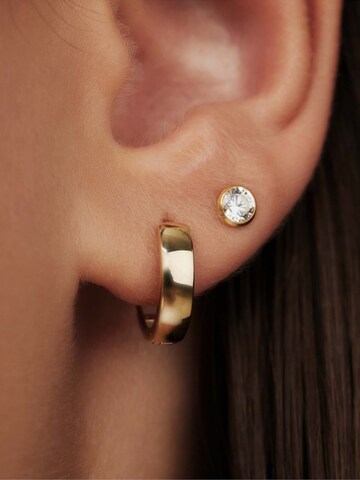 Isabel Bernard Earrings in Gold