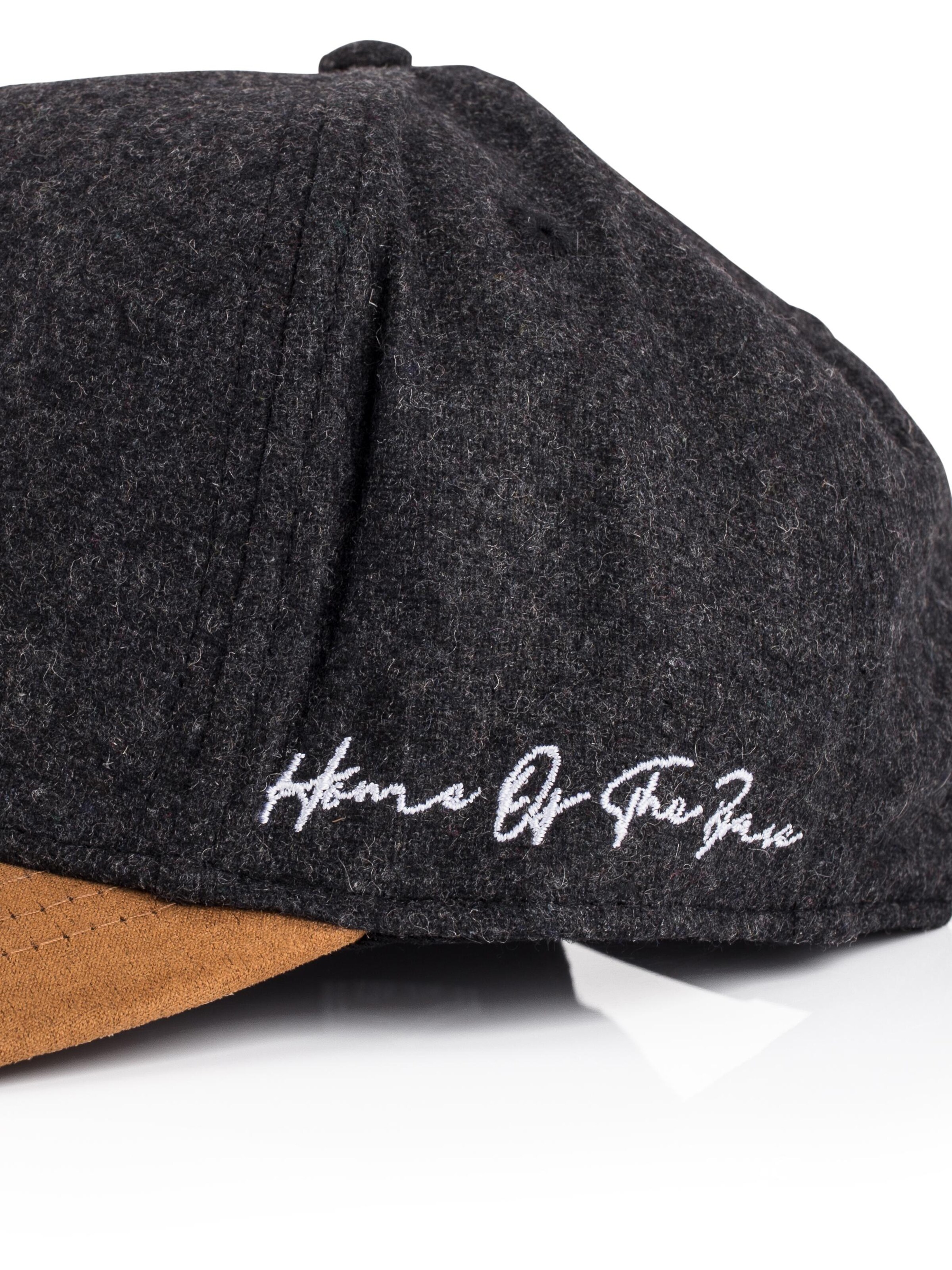 Blackskies Cap 'B Script' in Grey