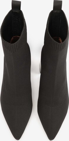 Kazar Bootie in Black