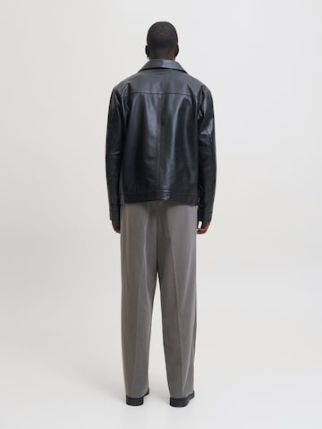 JACK & JONES Wide leg Trousers with creases in Grey