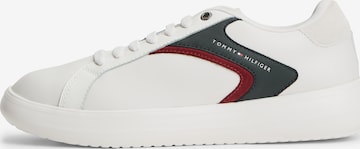 TOMMY HILFIGER Низкие кроссовки в Белый: спереди