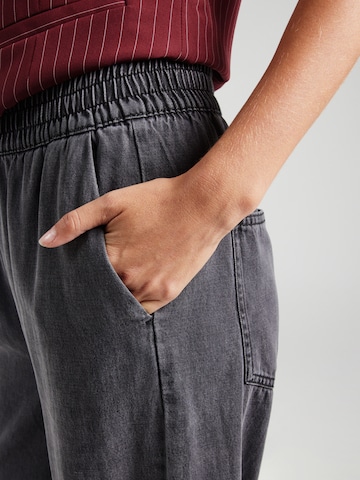 Wide leg Jeans 'PCJASMINE' de la PIECES pe negru