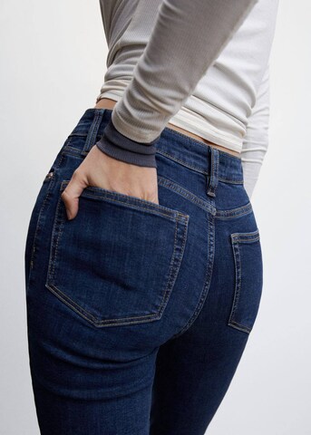 MANGO Skinny Jeans 'Newanne' i blå
