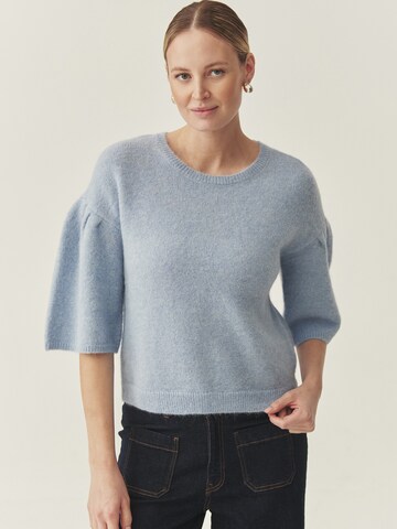 Pull-over TATUUM en bleu : devant