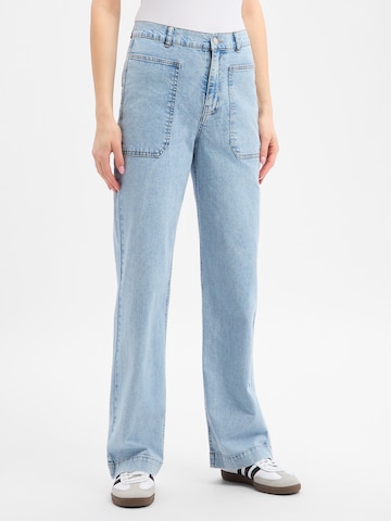 Marie Lund Regular Jeans in Blau: Vorderseite